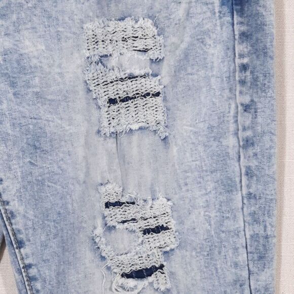 Akademiks Distressed Jeans Size 18 Straight Leg High Rise Acid Wash Stretch - Picture 3 of 15